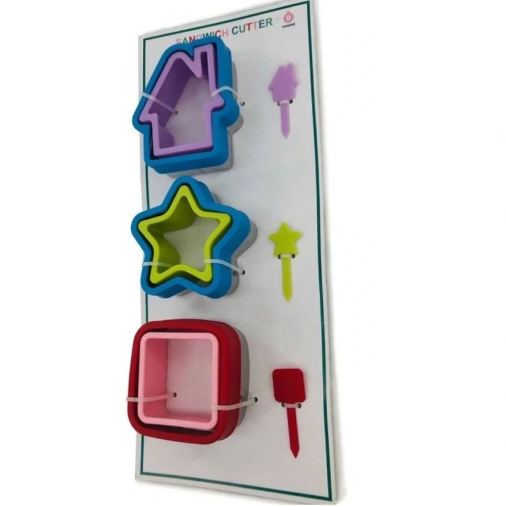 3 for $15 SALE Sandwich Cutter Set: house, star, square by Target Bullseye